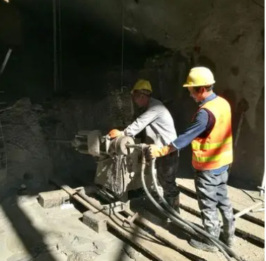 利津水下抗分散灌浆料特点 水下不分散注浆料介绍